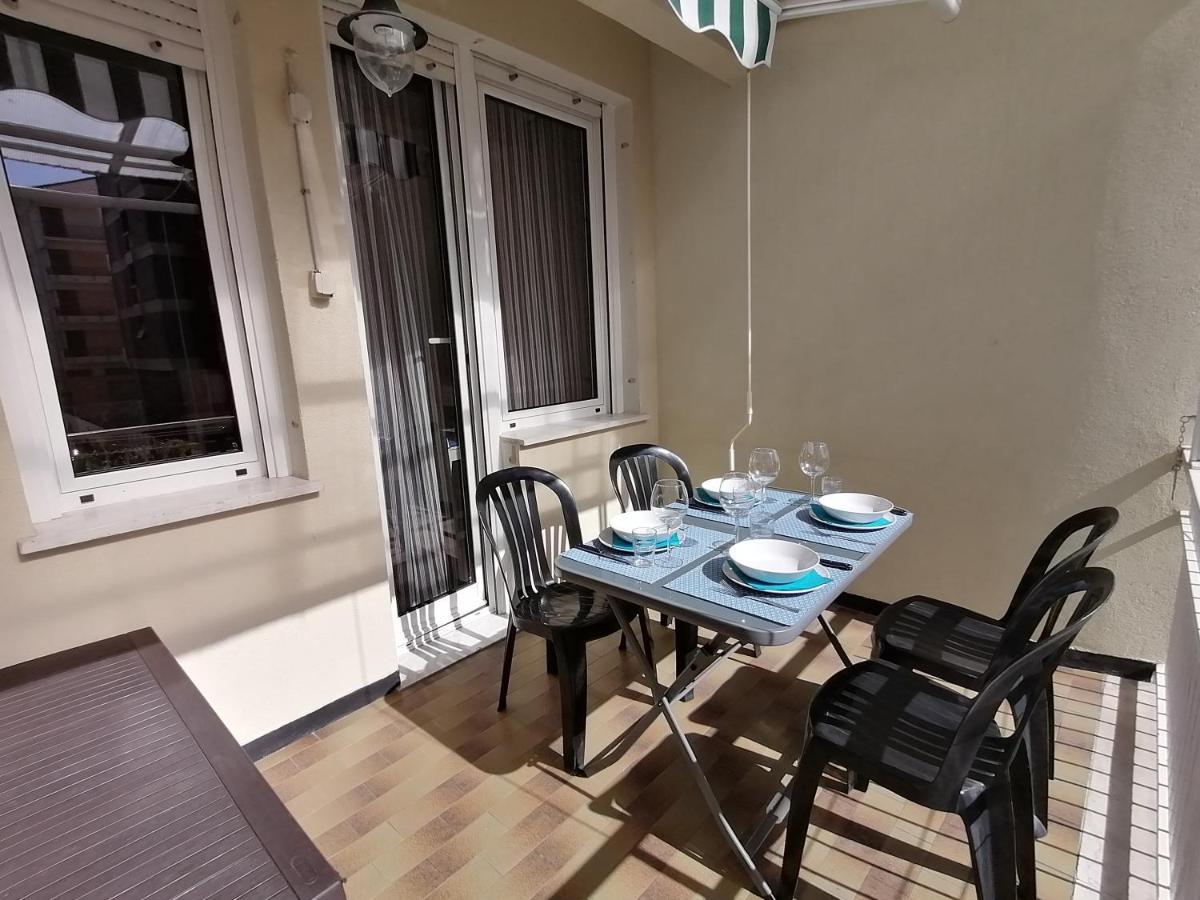 P In Centro Apartment Sestri Levante Luaran gambar