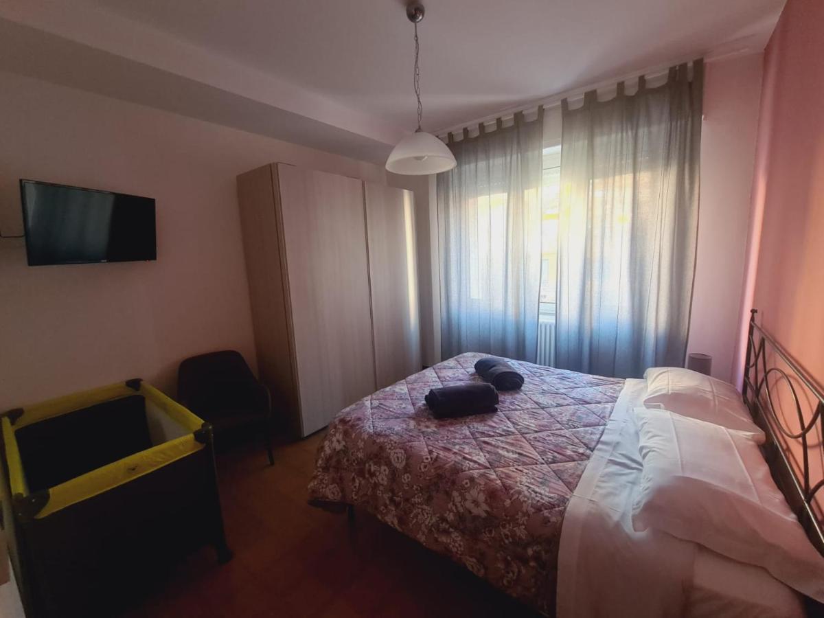 P In Centro Apartment Sestri Levante Luaran gambar